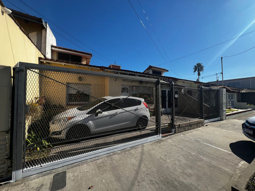 Venta Casa Jardín Parque Parrilla Banfield Permuta