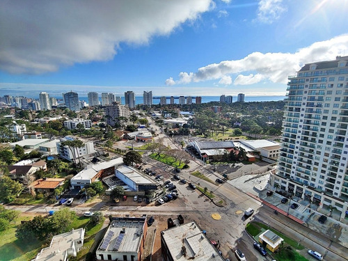 Imagen 2 de 10 de Apartamento En Venta En Punta Del Este
