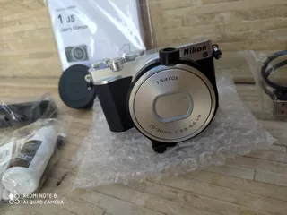 Camara Nikon J5 Model 1 Nikkor