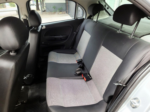 Imagen 16 de 25 de Volkswagen Gol Trend 1.6 Pack Ii 101cv 2013