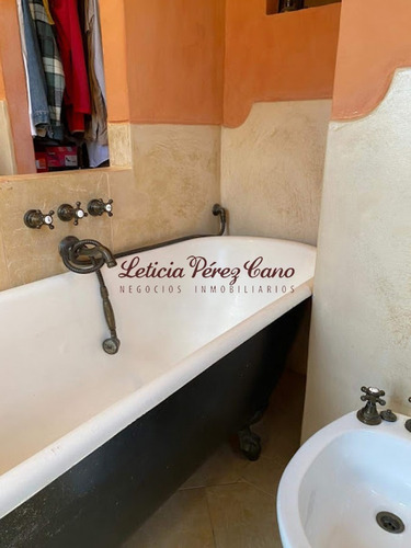 Venta Casa En Jardines De Cordoba 4 Dormitorios- Ref: 18922