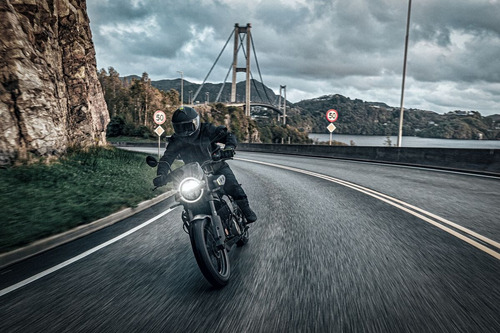 Svartpilen 401 2024 Husqvarna Motorcycles