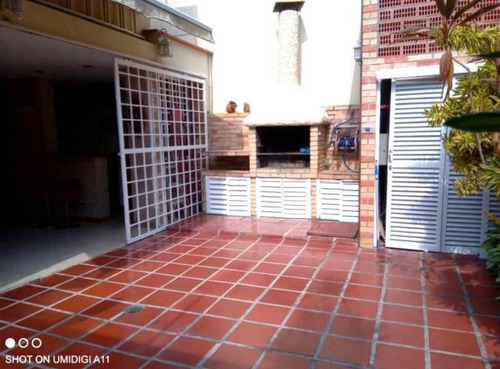 Imagen 18 de 20 de Vendo Casa 219m2 4h+s/3b+s/2p Santa Inés 1319