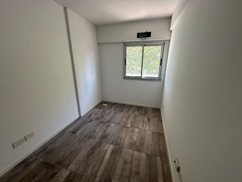 Venta! Departamento De 3 Ambientes Vista Al Frente - Av Gaona 2900 (flores)