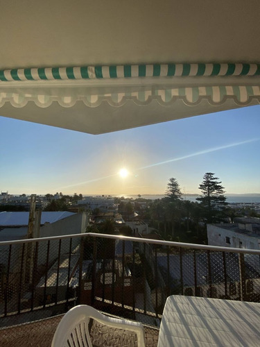 Venta De Apartamento 3 Dormitorios. Península