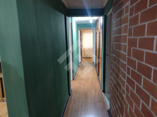 Casa En Venta De 5 Dorm. En Conchalí
