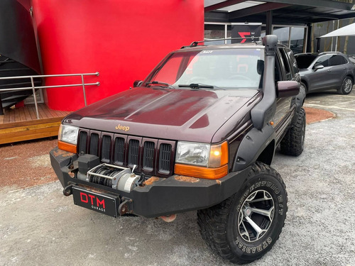 Imagem 4 de 10 de Jeep Grand Cherokee 5.2 Limited 4x4 V8 16v Gasolina 4p