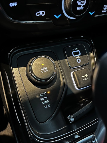 Imagen 11 de 25 de Jeep Compass Limited Plus 4x4 Nueva!