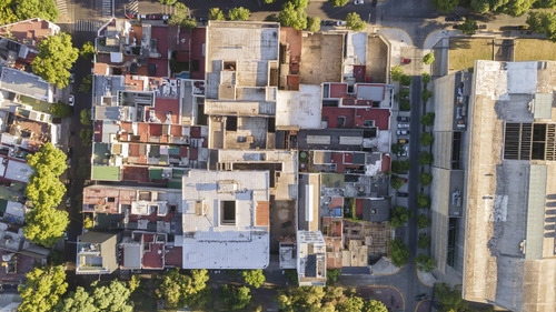 Edificio Comercial En Parque Patricios