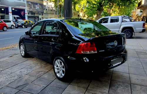 Volkswagen Voyage 1.6 Highline Imotion