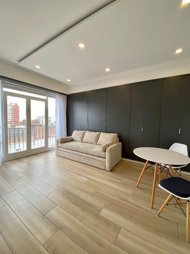 Imagen 2 de 14 de Departamento 1 Ambientes A La Calle Con Balcon Frances En Venta En Mar Del Plata