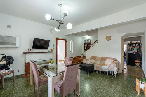 Casa En Venta 3 Dormitorios Cura Oroño Hospitales