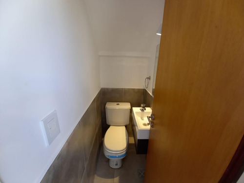 Imagen 11 de 28 de Duplex En Venta En La Plata Calle 34 E/ 141 Y 142 Dacal Bienes Raices