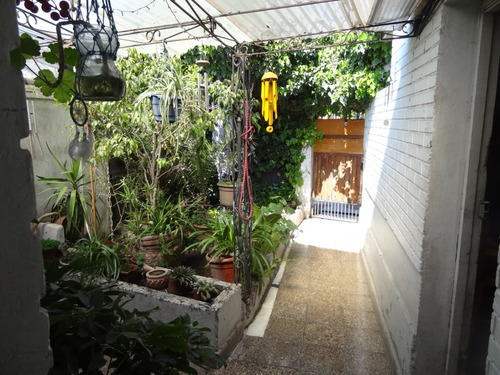 Casa 3d 2b Con Local Comercial, En Barrio Residencial En Pac