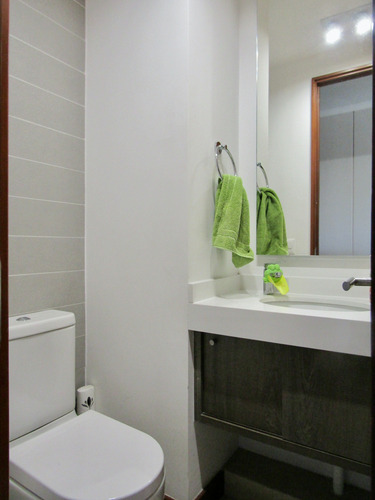 Hermoso Y Amplio Departamento En Lo Barnechea (4d / 3b)