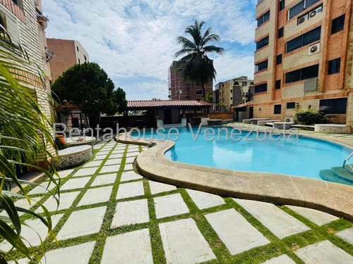 Jip 25-10419. Rent-a-house Vende Apartamento De 44 Mts2, 1 Habitación Y 1 Sala De Baño. Piscina Y Caney. Av. Principal De Tucacas, Falcon.