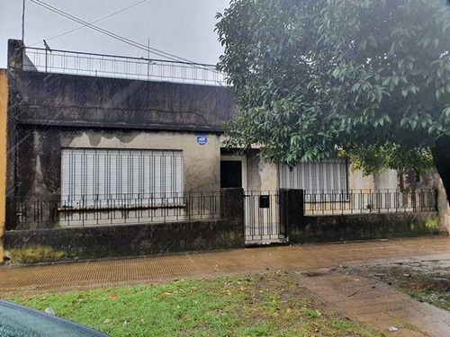 Imagen 2 de 18 de Casa 3 Ambientes Con Cochera