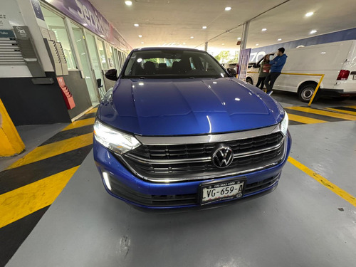 Volkswagen Jetta COMFORTLINE L4 1.4T TSI TIP