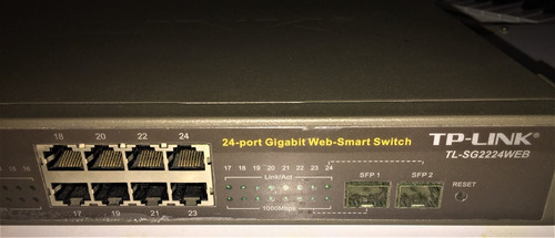 Imagen 3 de 5 de Switch Tp-link Tl-sg2224web Administrable