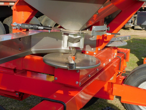 Fertilizadora Abonadora De Tiro Tandem Ipacol Inox 3200 Lts