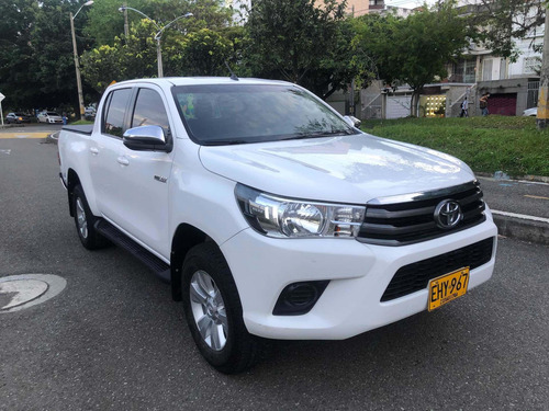 Imagen 6 de 11 de Toyota Hilux 2400cc Diesel, Modelo:2018 - 62.000km,mec - 4x4