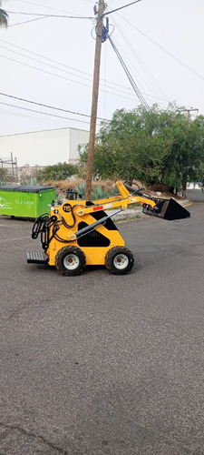 Minicargador Marca Furd Modelo Dt-380 Año 2024 En Querétaro.
