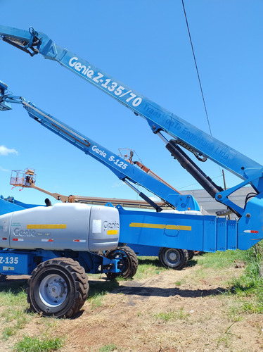 Plataforma Aérea Genie Z-135/70 Com Lança Articulada