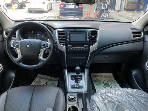 Imagen 9 de 11 de Mitsubishi L200 Sportero