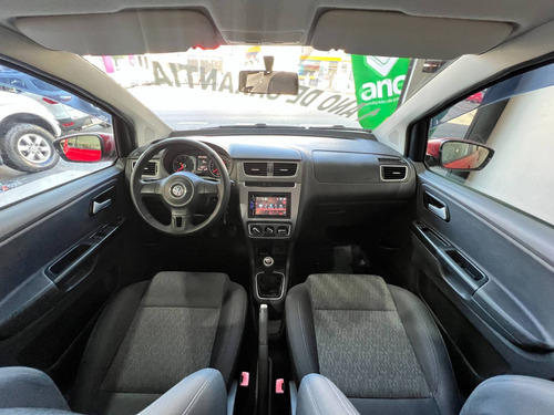 Imagem 9 de 12 de Volkswagen Fox 1.6 Mi Flex Manual 2014