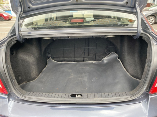 Imagen 25 de 25 de Hyundai Accent Gls 2010