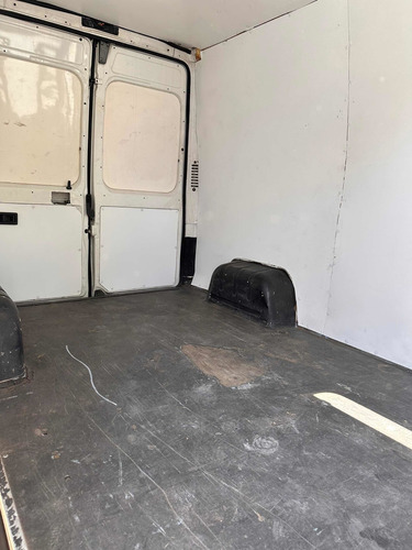 Imagen 11 de 14 de Peugeot Boxer 2012 2.3 350lh Confort Hdi Larga Alta