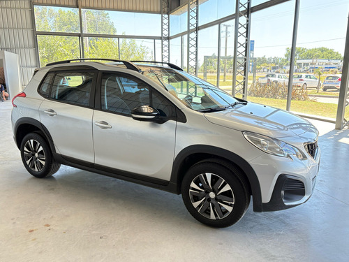 Peugeot 2008 1.6 Feline Tip