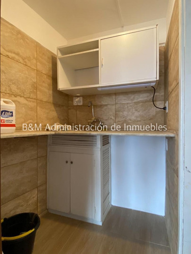 Alquiler Oficina Penthouse Ciudad Vieja.