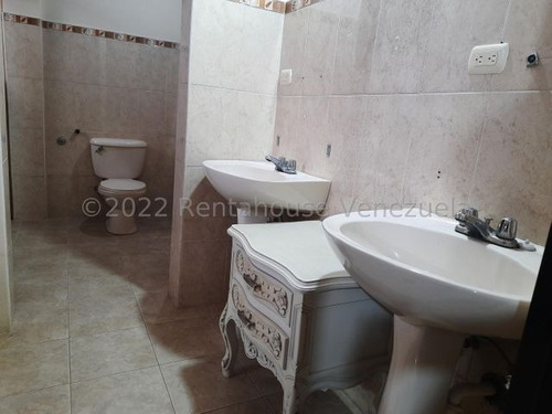 Imagen 11 de 16 de 23-11246 Amplio Y Hermoso Townhouse En Venta San Juan De Los Morros Gbf
