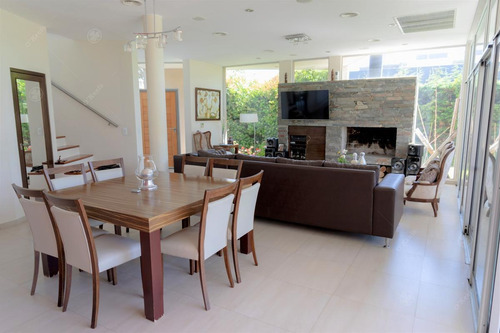 Imagen 8 de 21 de Casa En Venta De Barrancas De Iraola!! Impecable!!