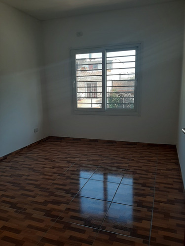Imagen 10 de 13 de Duplex En Buena Zona A Estrenar