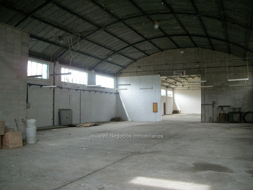 J.s Local Industrial En Barros Blancos