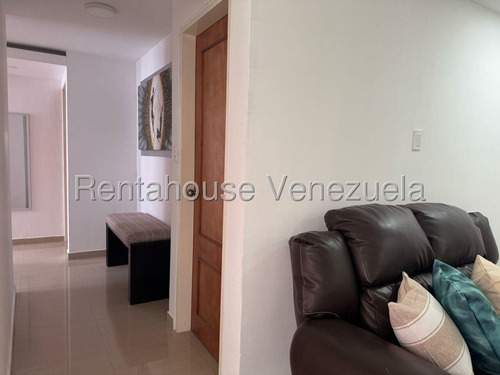 Km Apartamento (1 Nivel) En Alquiler En Colinas De La Tahona, Distrito Metropolitano
