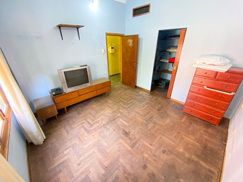 Venta De Ph Interno 4 Ambientes C/ Patio Banfield