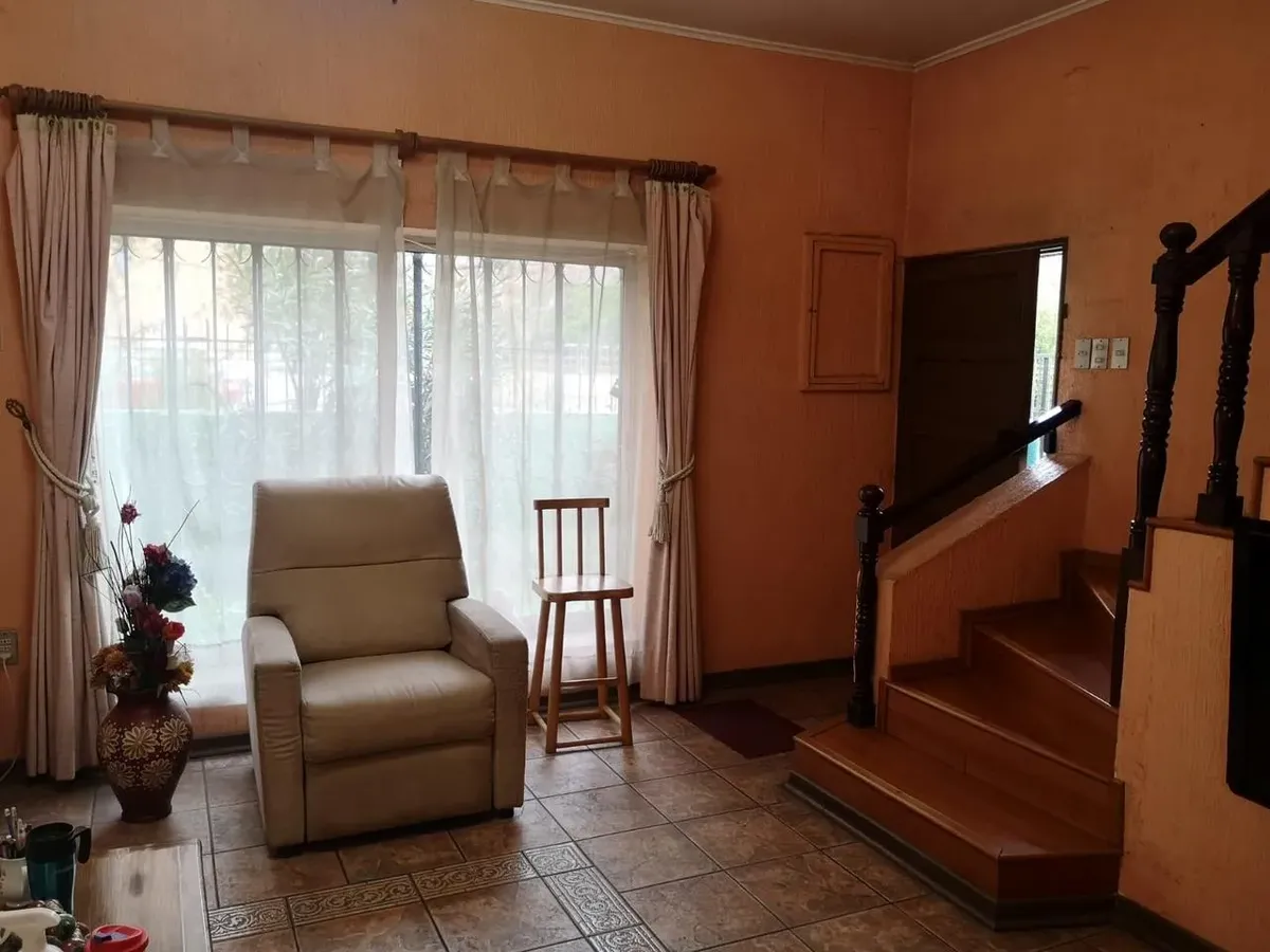 Imagen 2 de 11 de Uf 8180 Vdo Casa Rebajada Remodelada 5d 3b Patio