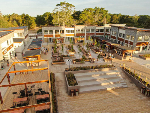 Casa A Estrenar En Venta - 5 Ambientes - Costa Esmeralda, Pinamar