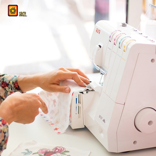Imagen 7 de 9 de Máquina Overlock Familiar De 4 Hilos Alfa 8707