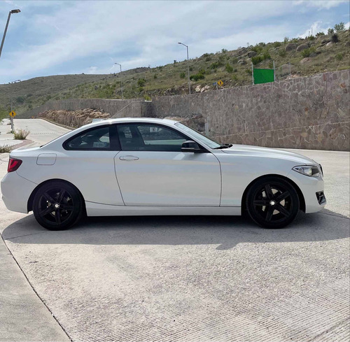 Imagen 5 de 10 de Bmw Serie 2 2.0 220ia Sport Line At 2016