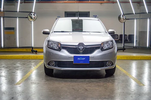 Renault Logan 1.6 Privilege / Intens