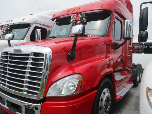 Imagen 2 de 7 de Freightliner Tractocamion Cascadia Mod 2014