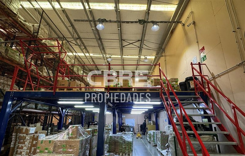 Arriendo Bodega Buen Estandar. Sector Lo Boza
