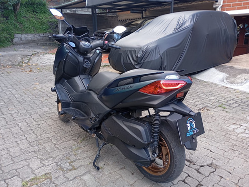 Yamaha Xmax 2023
