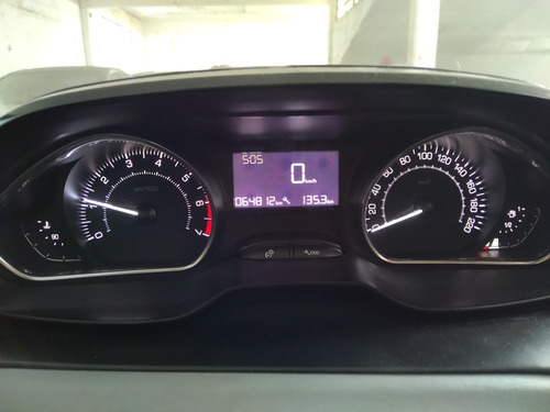 Peugeot 208 1.5 Allure Touchscreen
