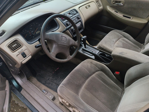 Honda Accord 2.4 Ex sedan L4 tela Mt automatico