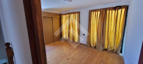 Imagen 8 de 11 de Casa En Venta De 3 Dorm. En Estación Central